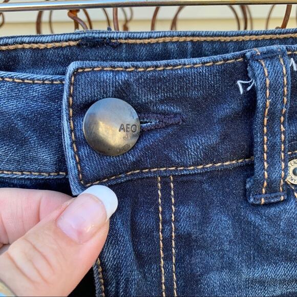AEO midi jean shorts rolled fray hem Super Stretch Size 4 - Picture 3 of 6
